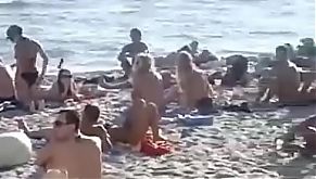 Public sex on the beach 2 min