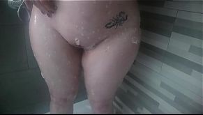 harmony reigns sexy in the shower
