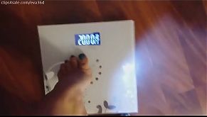 Sexy MILF gets chubby!