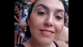 Mimi se masturbando no Bloco do Carnaval do Rio de janeiro