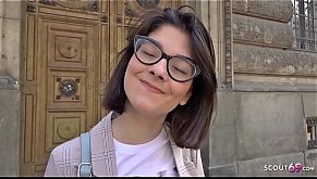 GERMAN SCOUT - 18 Jahre junge Studentin Sara AO Anal gefickt bei echten Casting nach der Uni